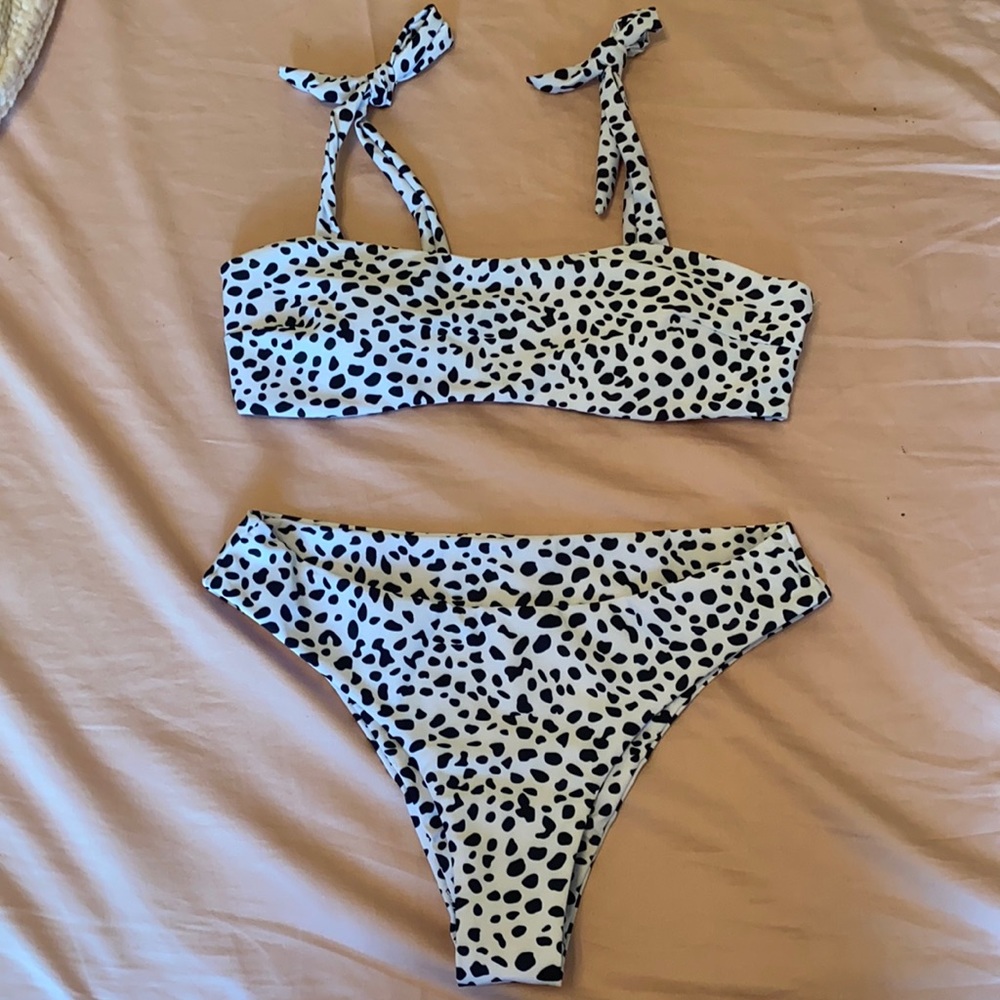 Brand:Shein Color:black and white Size:S